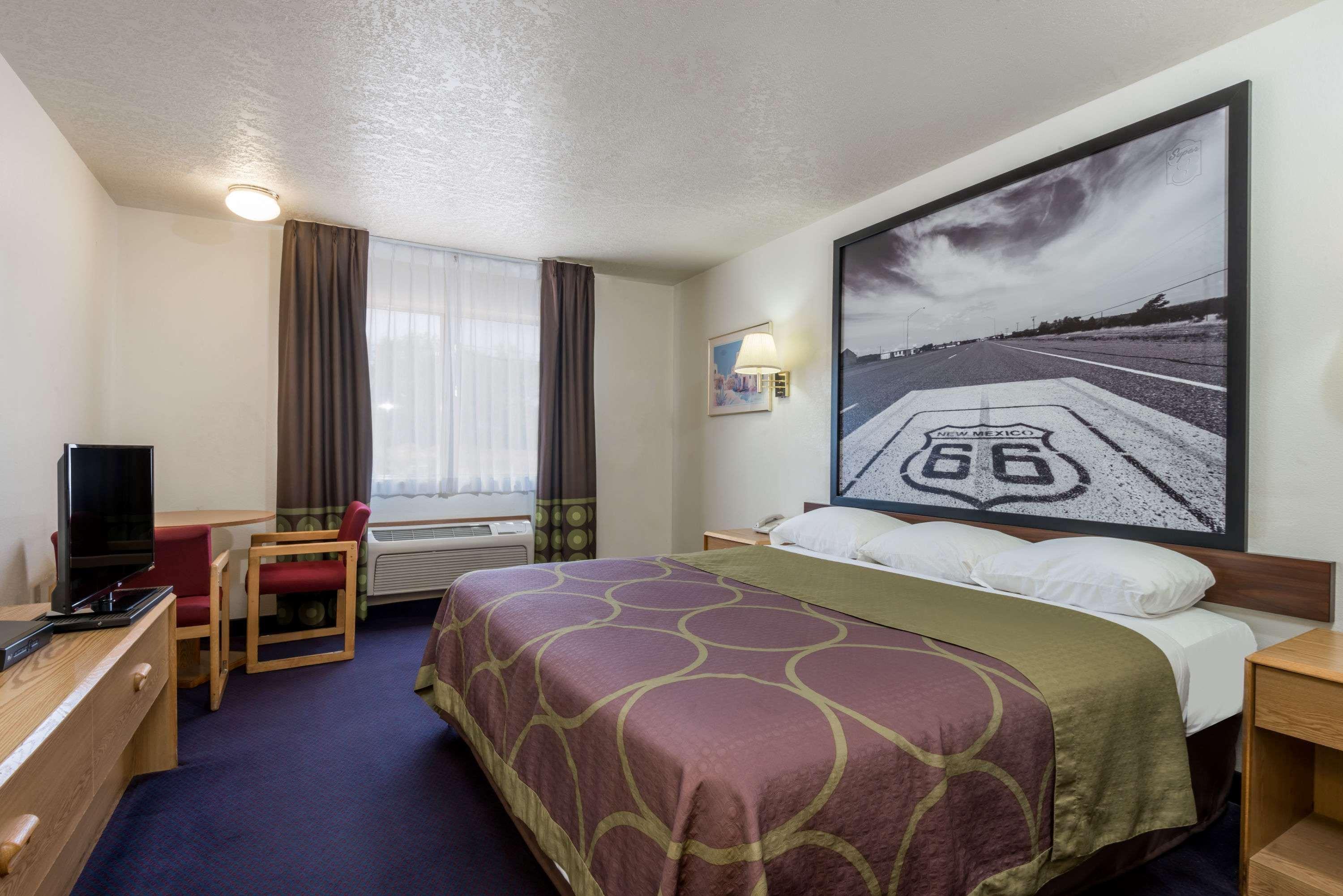 Super 8 By Wyndham Bernalillo Hotell Eksteriør bilde