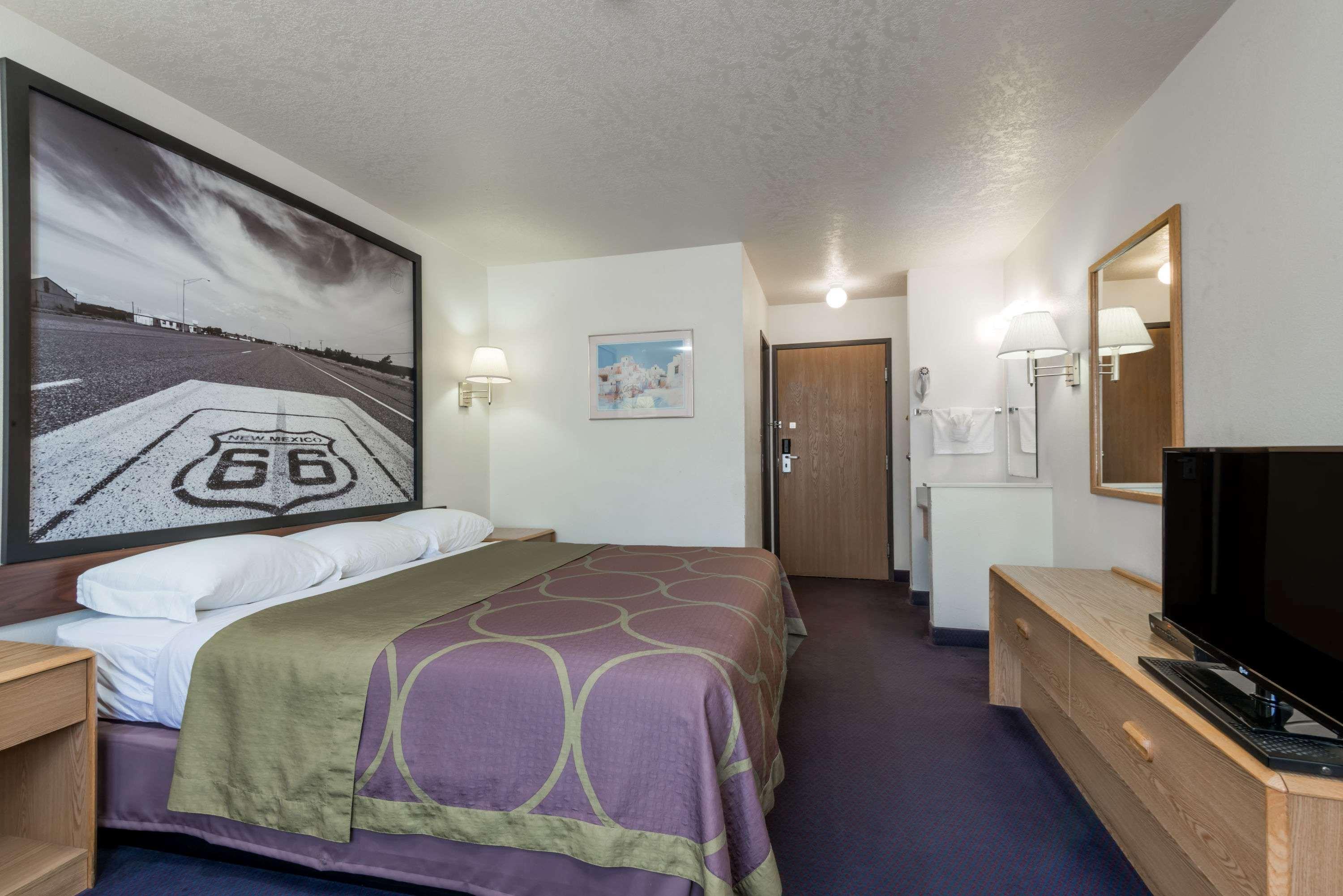 Super 8 By Wyndham Bernalillo Hotell Eksteriør bilde