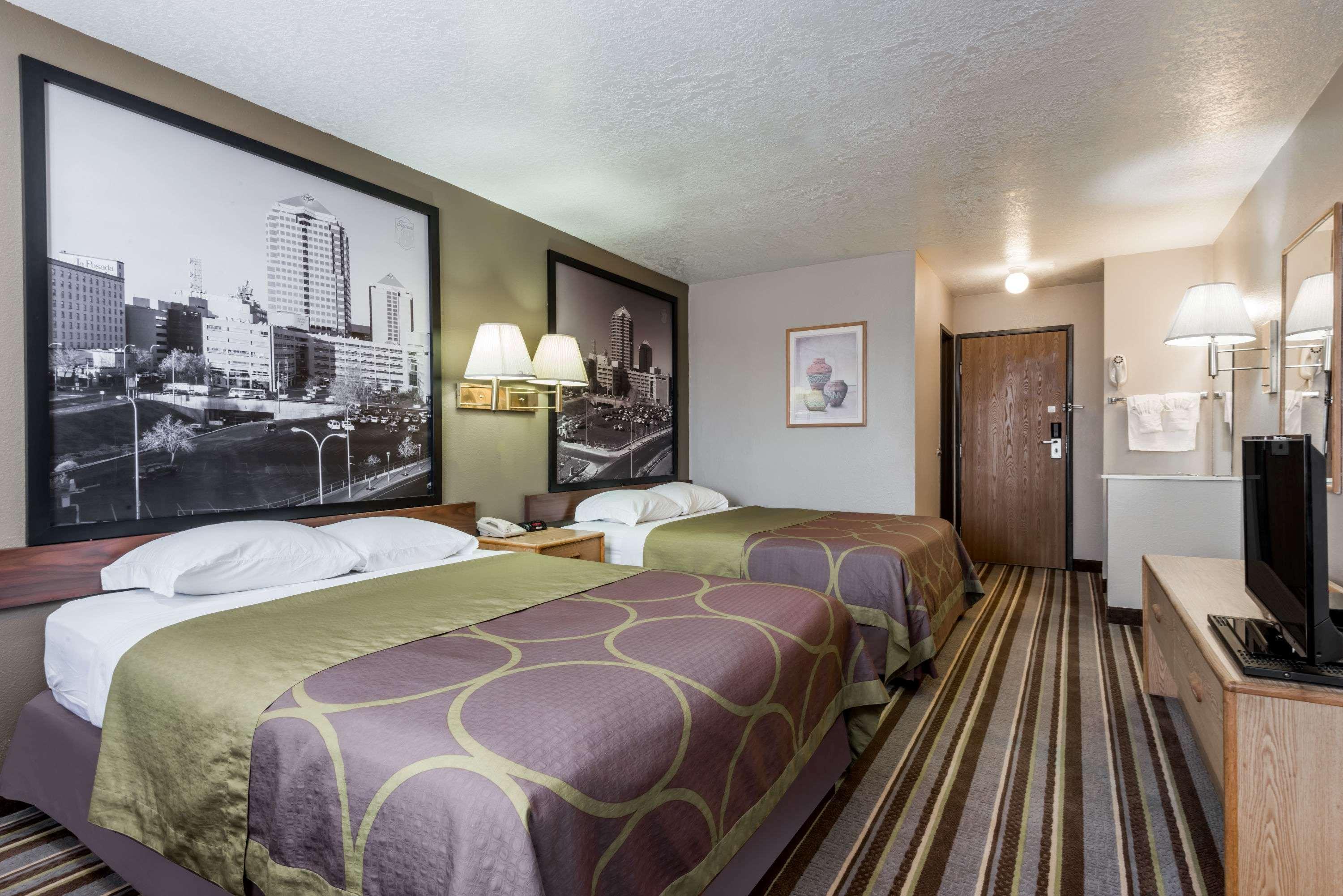 Super 8 By Wyndham Bernalillo Hotell Eksteriør bilde