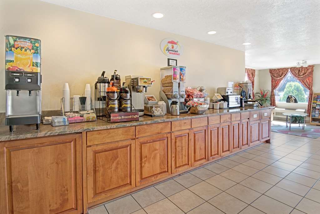 Super 8 By Wyndham Bernalillo Hotell Fasiliteter bilde