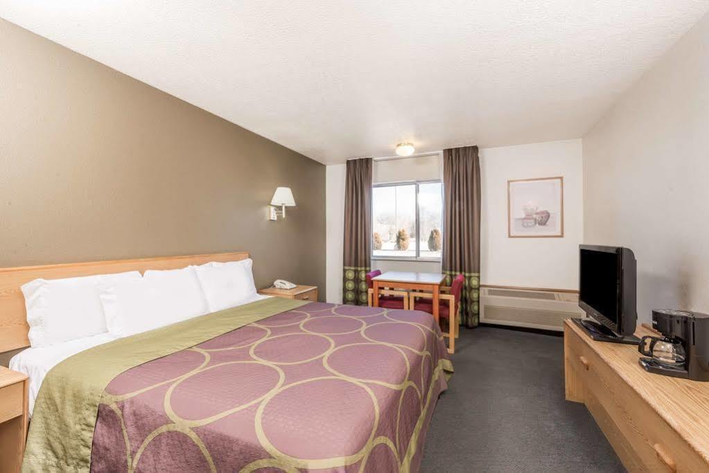 Super 8 By Wyndham Bernalillo Hotell Eksteriør bilde